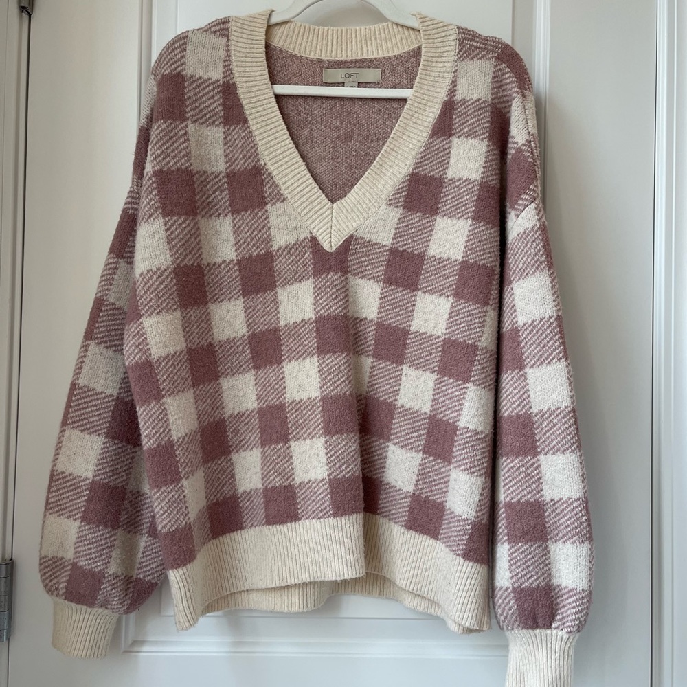 Loft size large v-neck plaid sweater